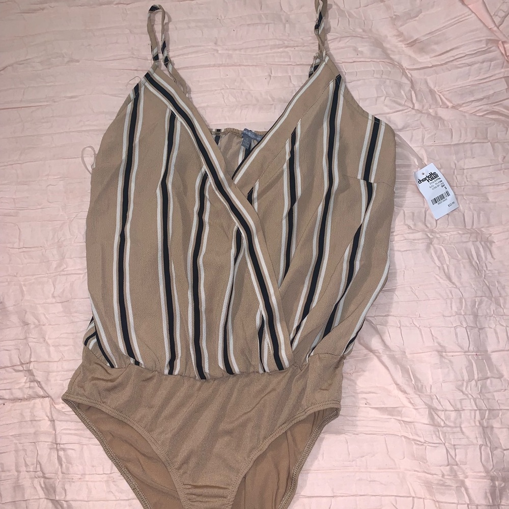 🚫SOLD NWT Surplice Bodysuit
